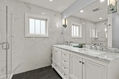 6 Cora Avenue Hampton NH 03842