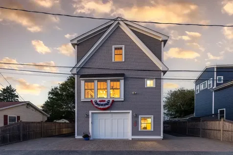 6 Cora Avenue Hampton NH 03842