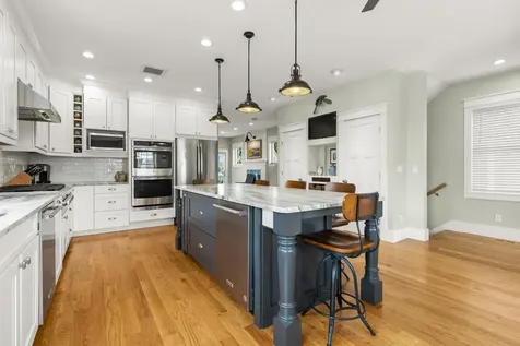 6 Cora Avenue Hampton NH 03842
