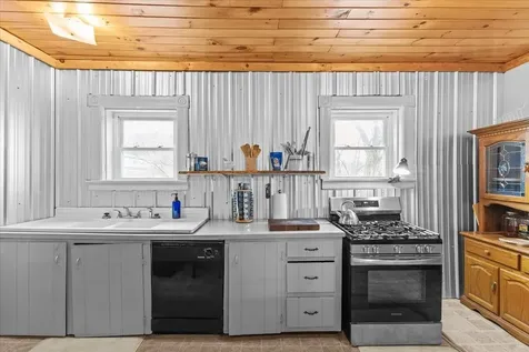 1499 Shellhouse Mountain Road Ferrisburgh VT 05456
