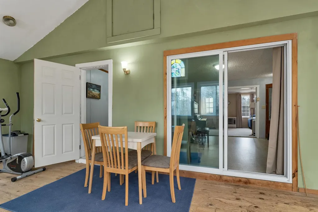 9 Hemlock Drive Wolfeboro NH 03894