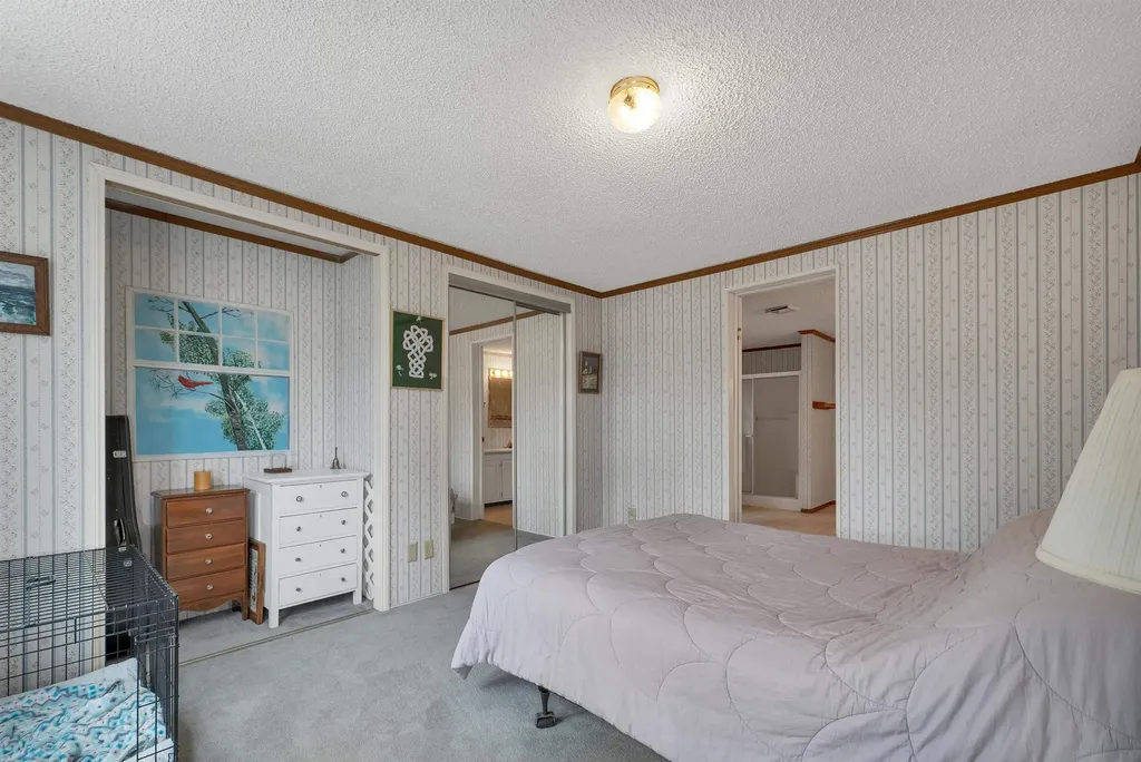9 Hemlock Drive Wolfeboro NH 03894