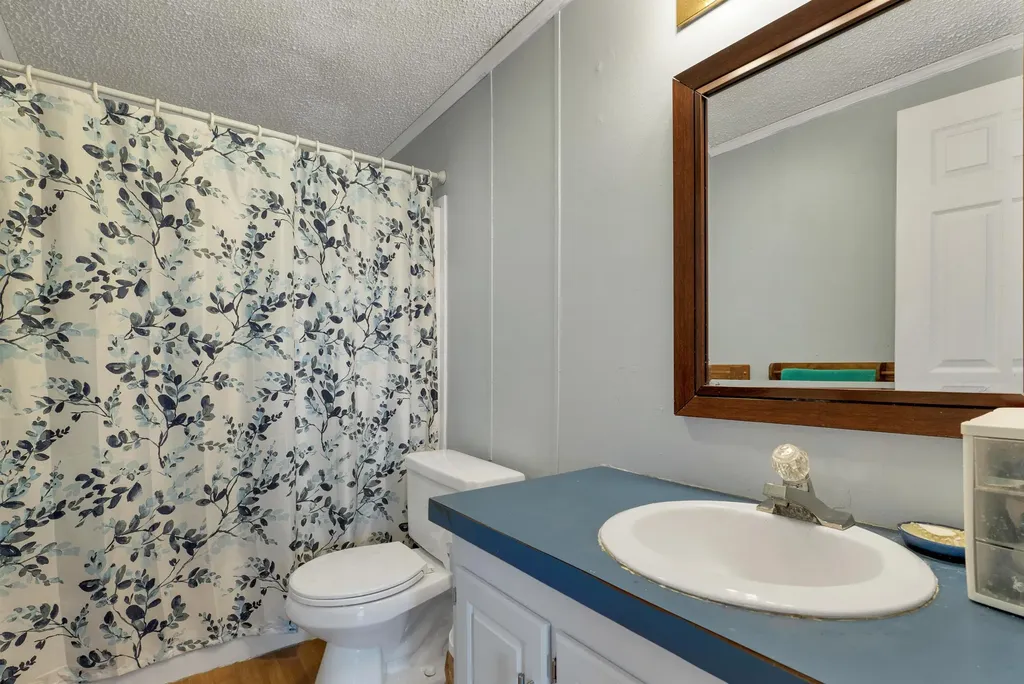 9 Hemlock Drive Wolfeboro NH 03894
