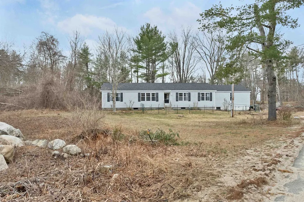 9 Hemlock Drive Wolfeboro NH 03894