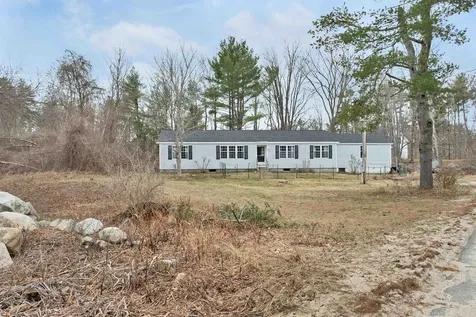 9 Hemlock Drive Wolfeboro NH 03894