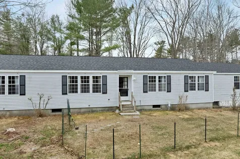 9 Hemlock Drive Wolfeboro NH 03894