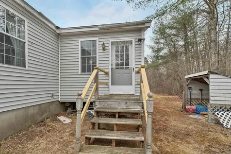 9 Hemlock Drive Wolfeboro NH 03894