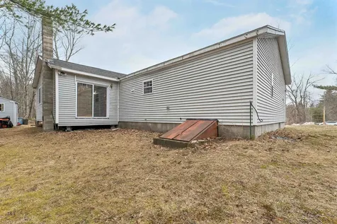9 Hemlock Drive Wolfeboro NH 03894