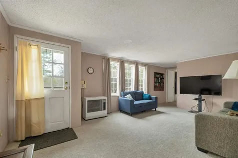 9 Hemlock Drive Wolfeboro NH 03894