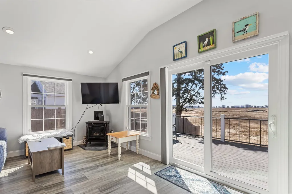 523 Winnacunnet Road Hampton NH 03842