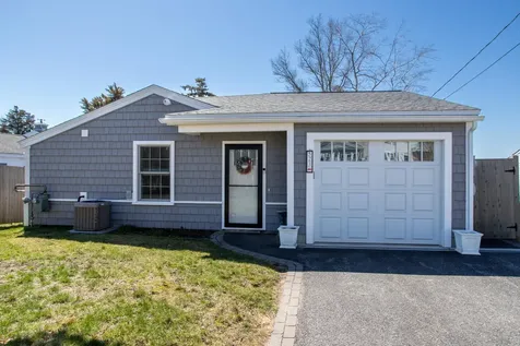 523 Winnacunnet Road Hampton NH 03842
