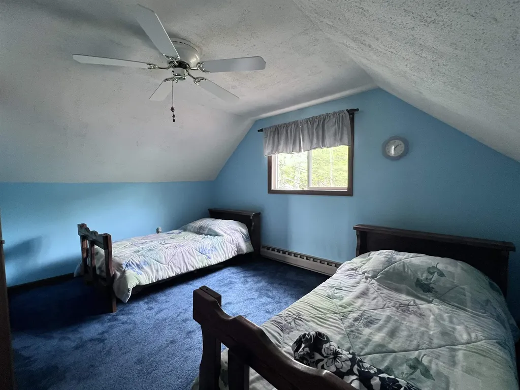 27 Hummingbird Lane Hillsborough NH 03244
