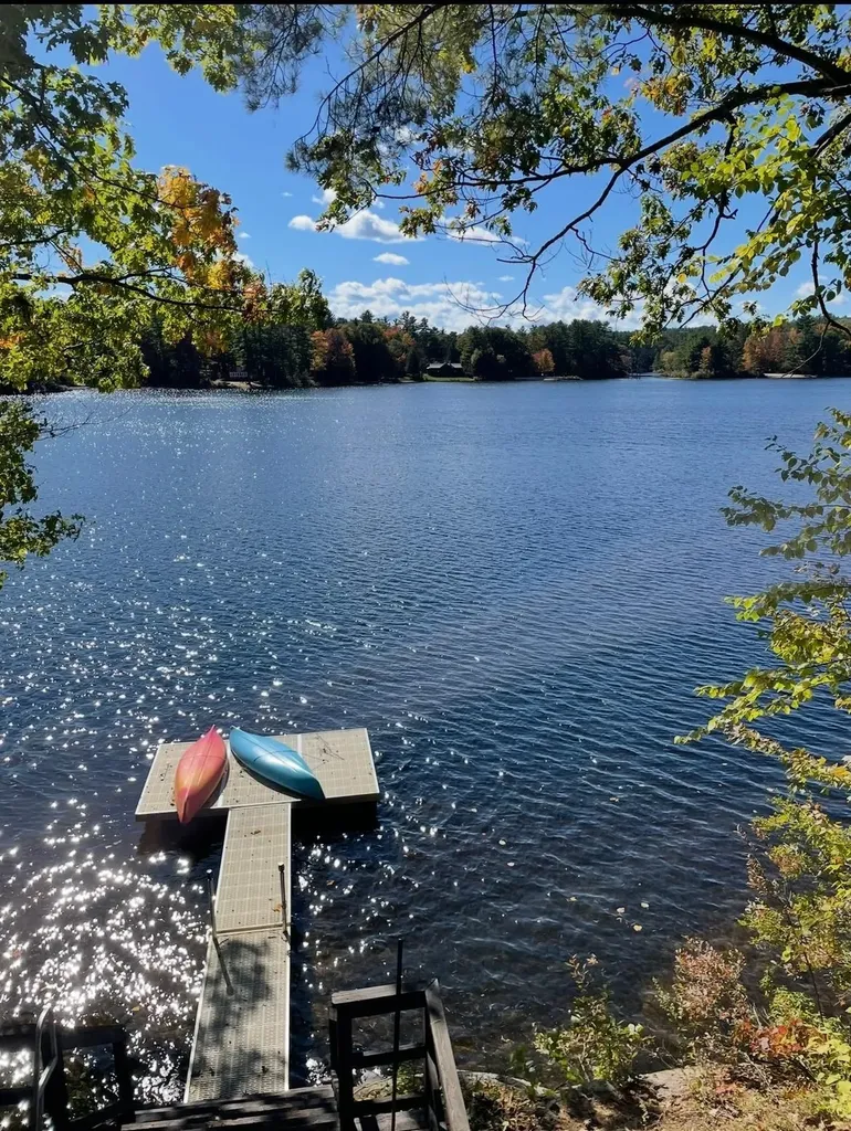 27 Hummingbird Lane Hillsborough NH 03244