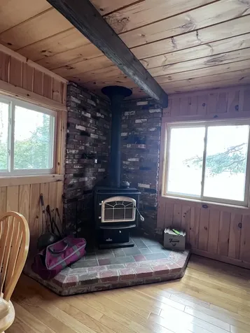 27 Hummingbird Lane Hillsborough NH 03244