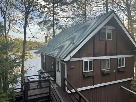 27 Hummingbird Lane Hillsborough NH 03244