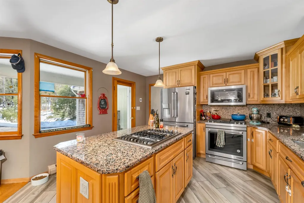 48 Maple Manor Road Conway NH 03813