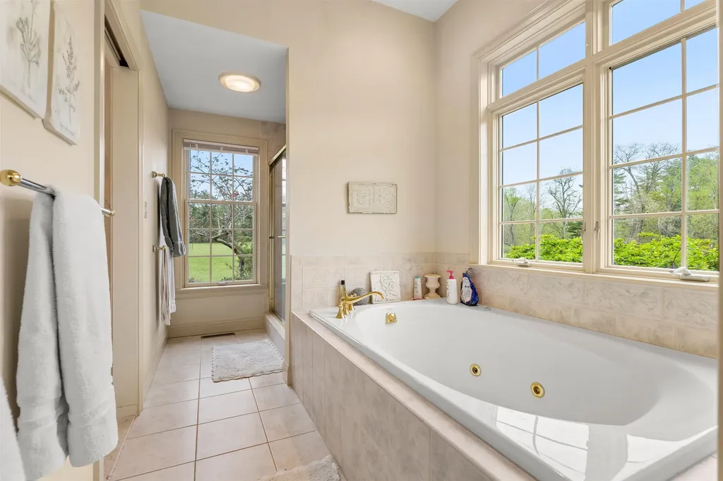 295 Wadleigh Falls Road Newmarket NH 03857