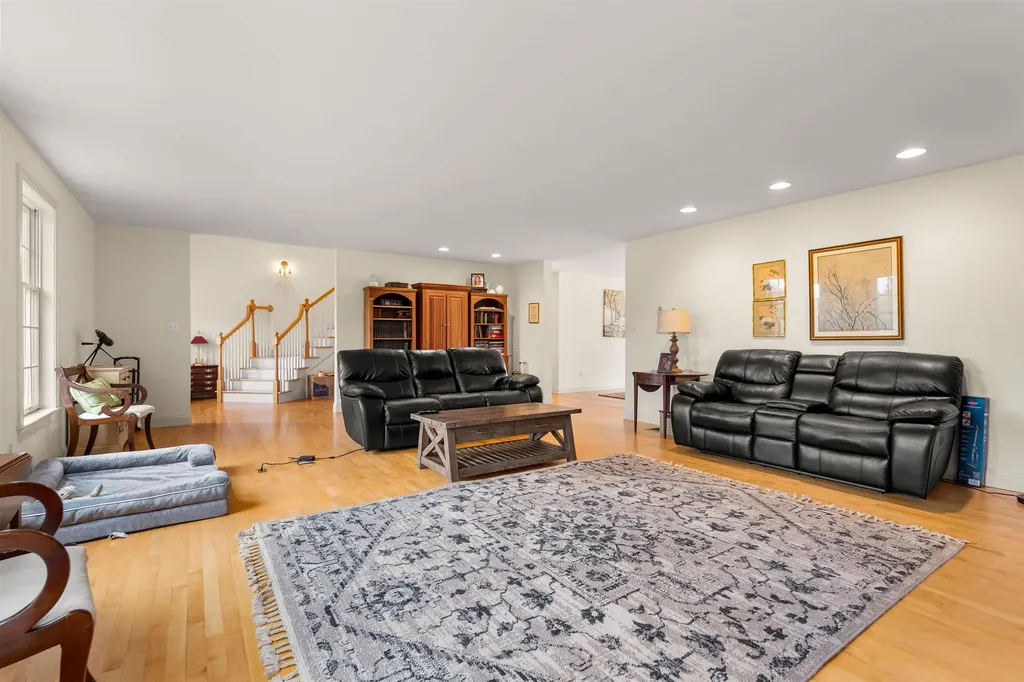 295 Wadleigh Falls Road Newmarket NH 03857
