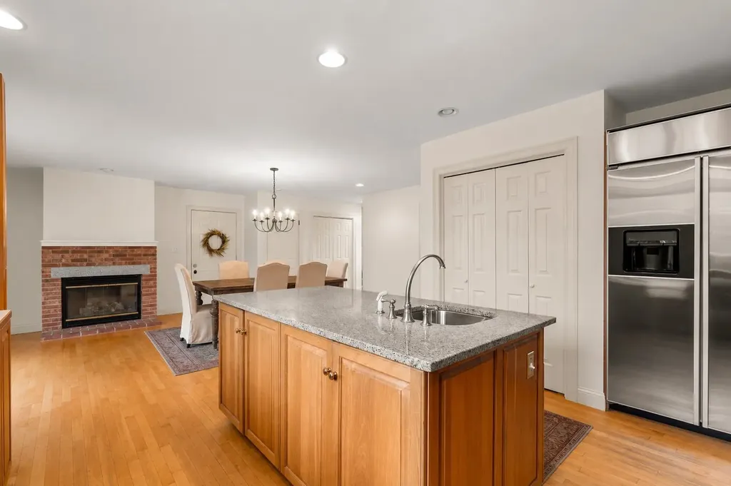 295 Wadleigh Falls Road Newmarket NH 03857