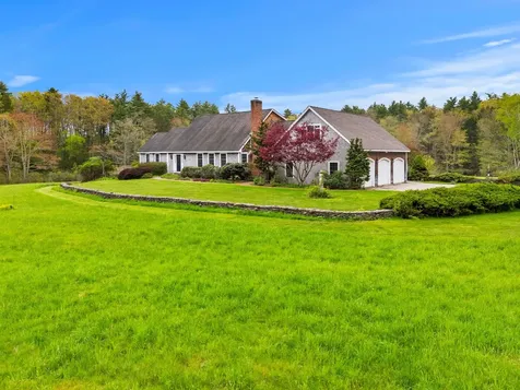 295 Wadleigh Falls Road Newmarket NH 03857