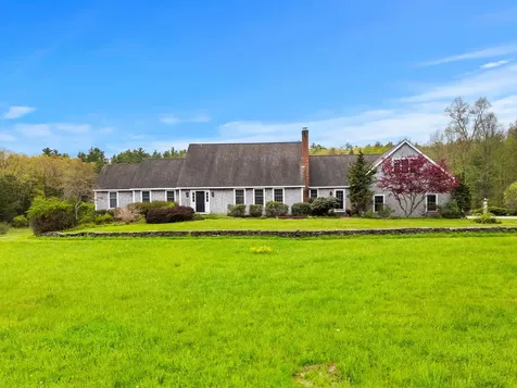295 Wadleigh Falls Road Newmarket NH 03857
