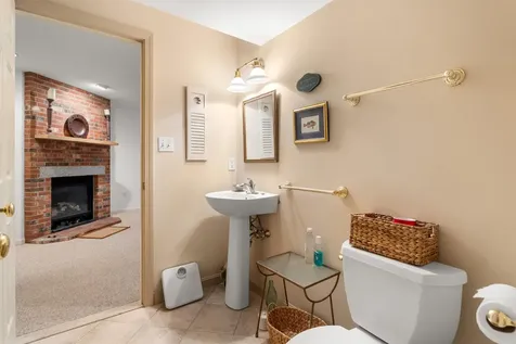 295 Wadleigh Falls Road Newmarket NH 03857