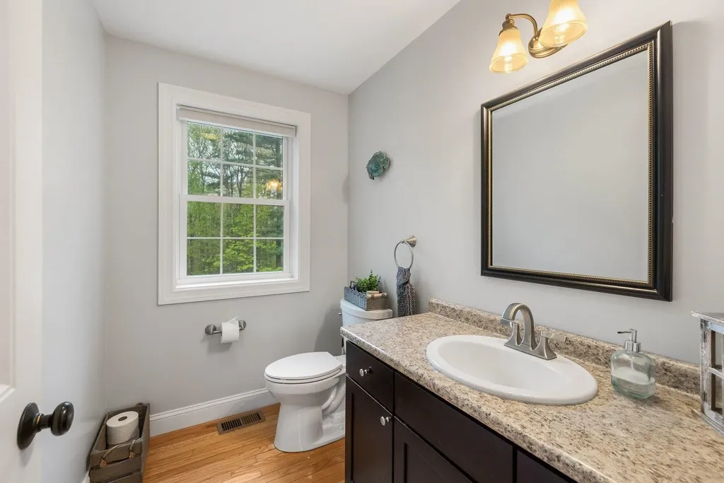 92 Ridgecrest Drive Greenland NH 03840