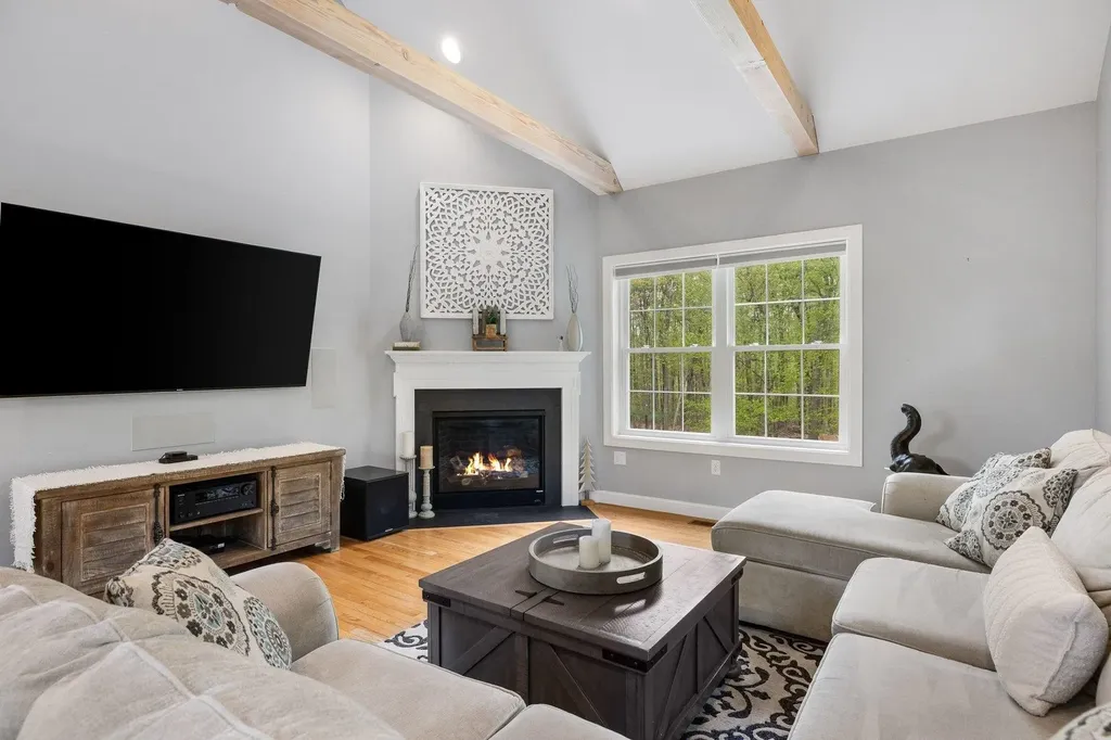 92 Ridgecrest Drive Greenland NH 03840