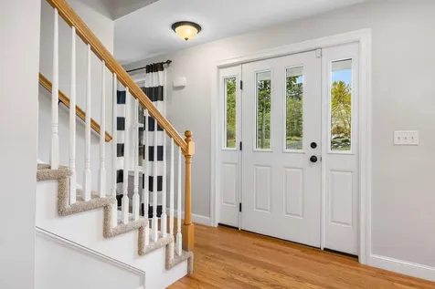 92 Ridgecrest Drive Greenland NH 03840