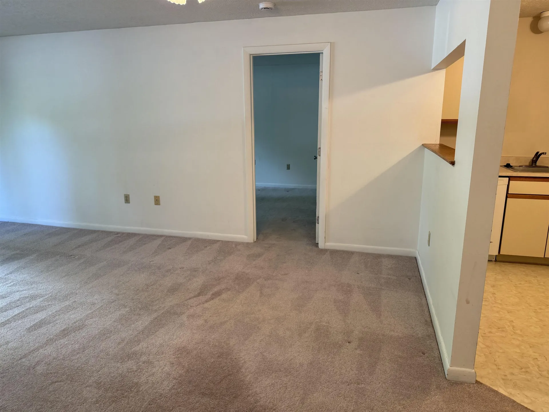 300 Candlewood Park Nashua NH 03062