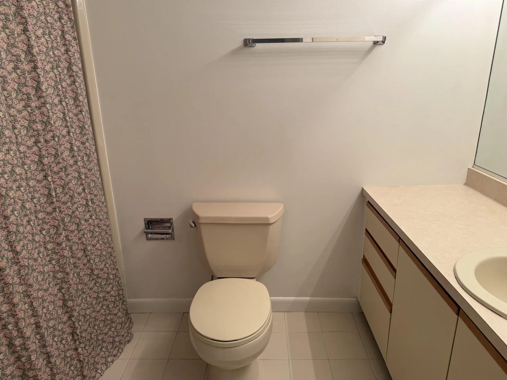 300 Candlewood Park Nashua NH 03062