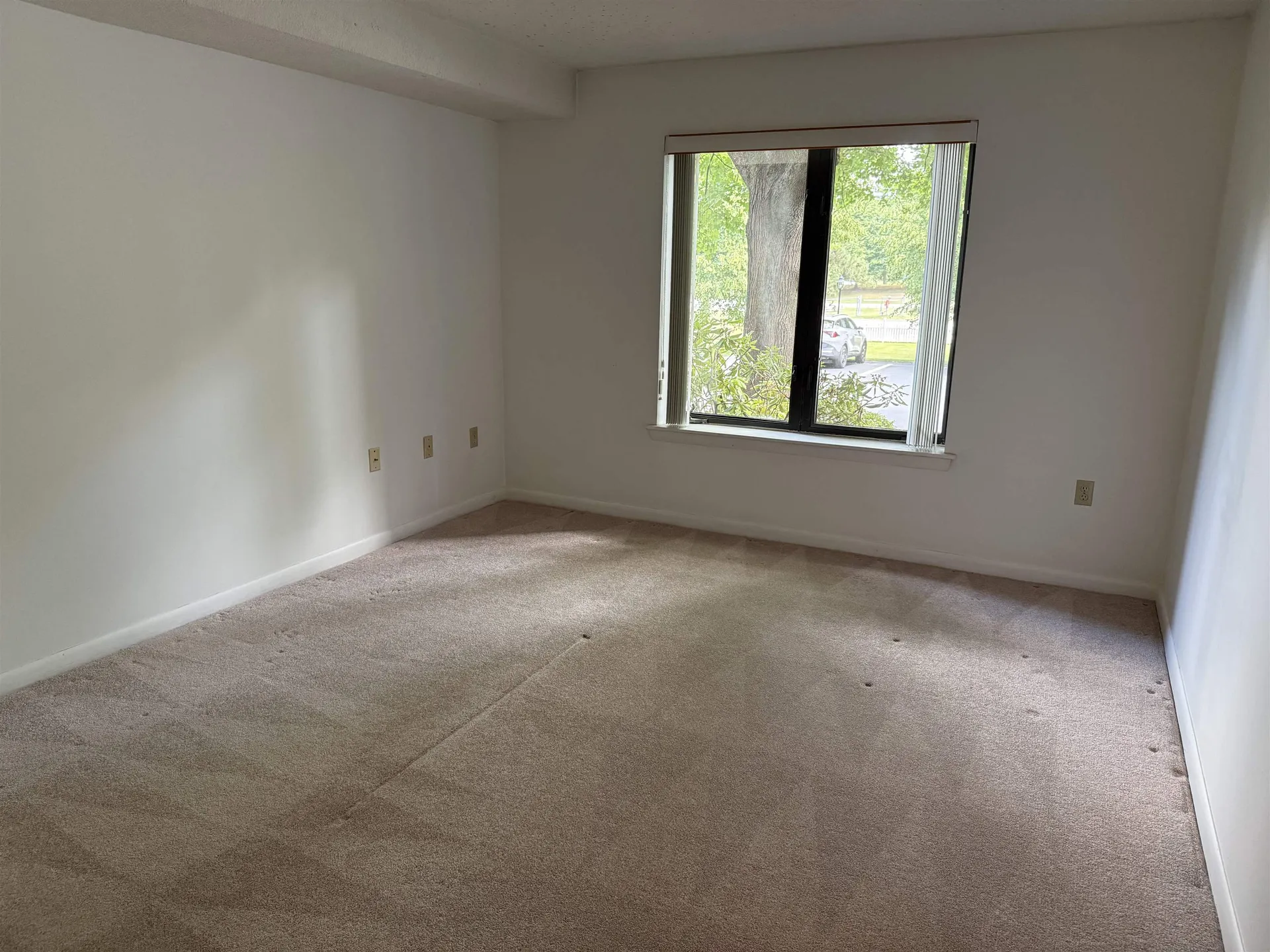 300 Candlewood Park Nashua NH 03062