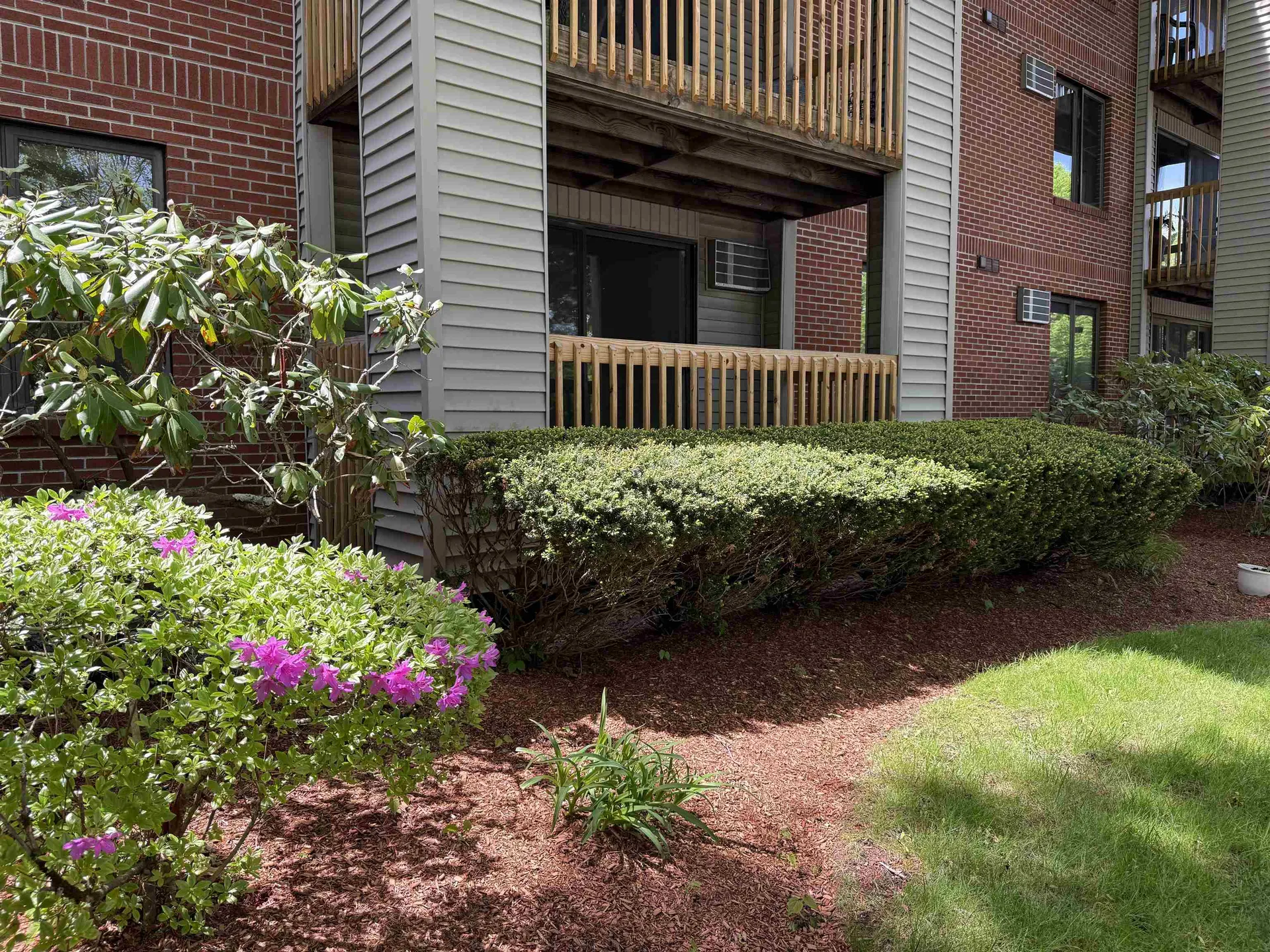 300 Candlewood Park Nashua NH 03062