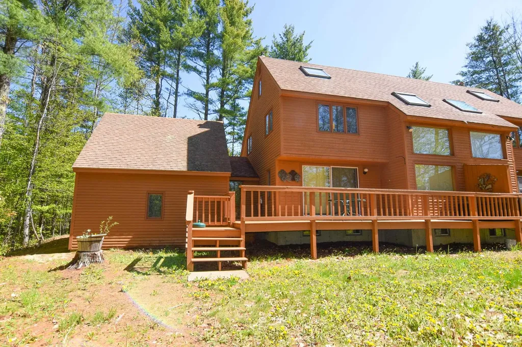 11 Fox Run Bartlett NH 03812