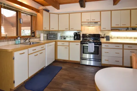 11 Fox Run Bartlett NH 03812