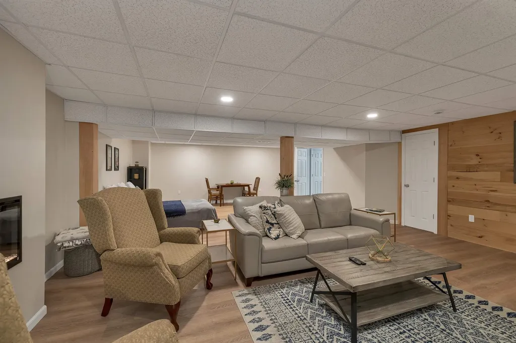 13 Broadview Drive Sanbornton NH 03269