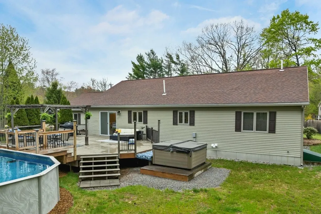 13 Broadview Drive Sanbornton NH 03269