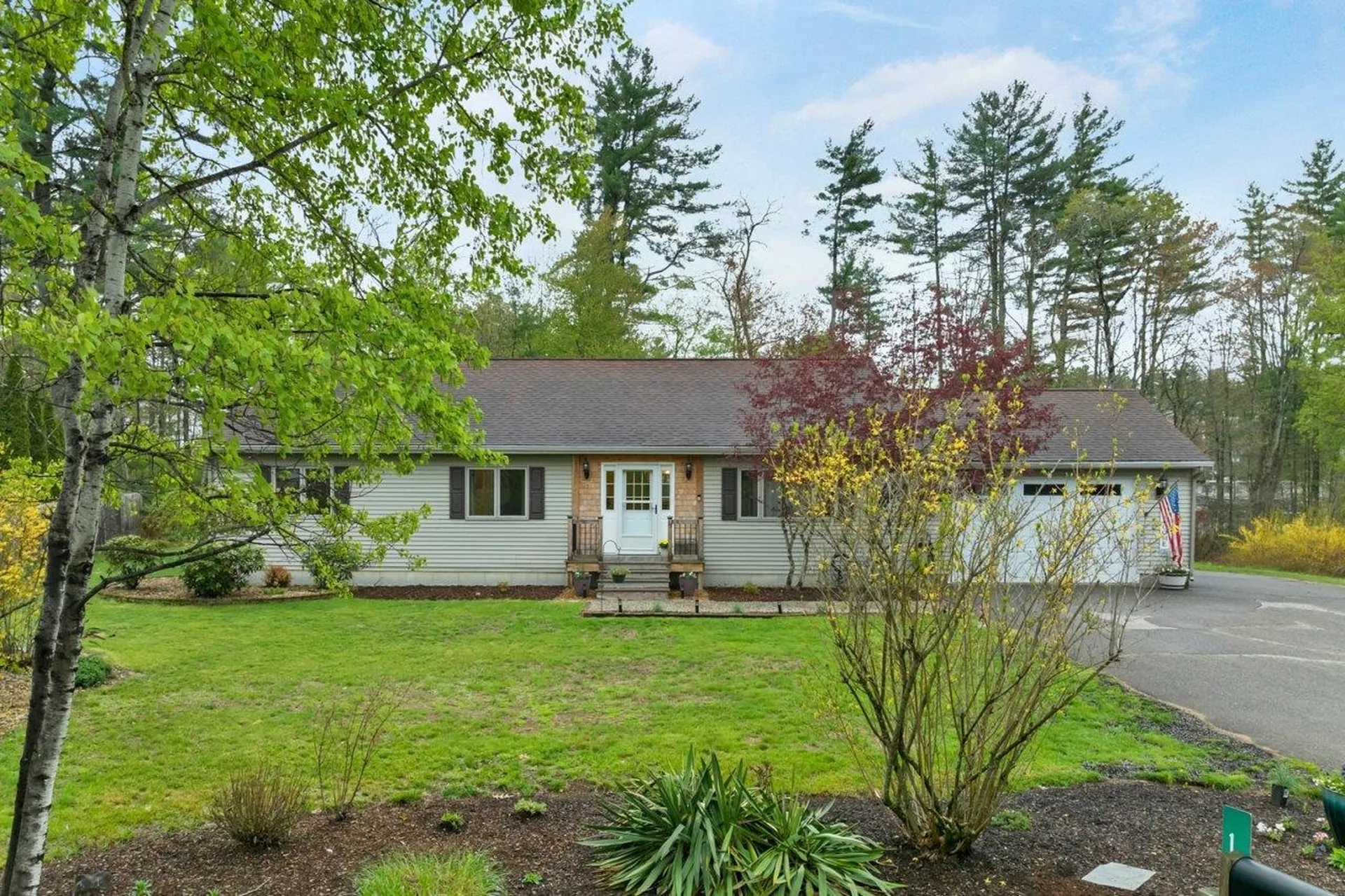 13 Broadview Drive Sanbornton NH 03269