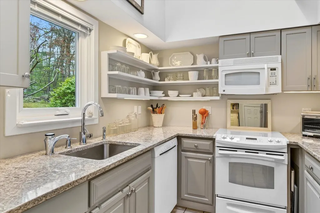 285A Heritage Hill Place Rutland Town VT 05701