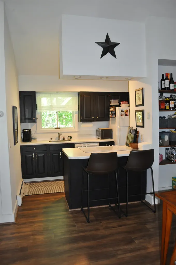 253 Old Quechee Road Hartford VT 05059