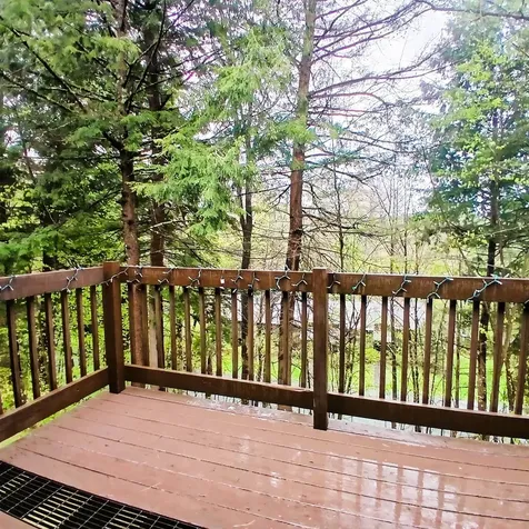253 Old Quechee Road Hartford VT 05059