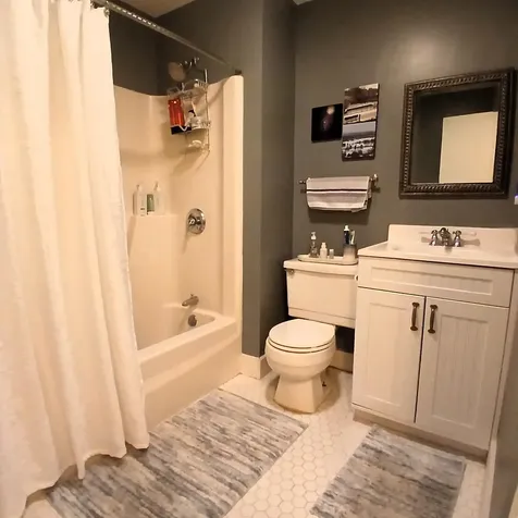 253 Old Quechee Road Hartford VT 05059