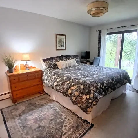 253 Old Quechee Road Hartford VT 05059