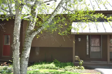 253 Old Quechee Road Hartford VT 05059