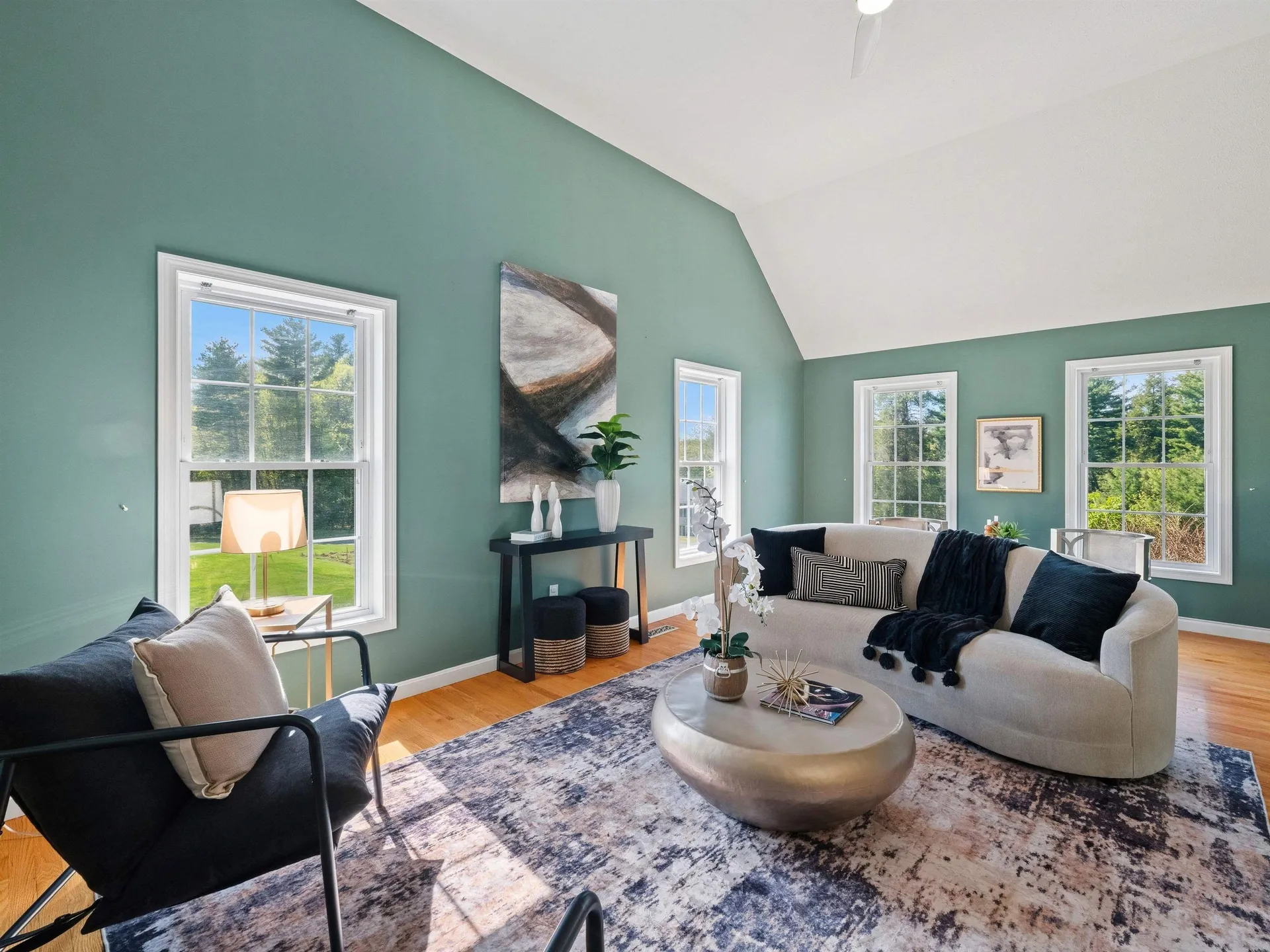 28 Bradford Circle Hudson NH 03051