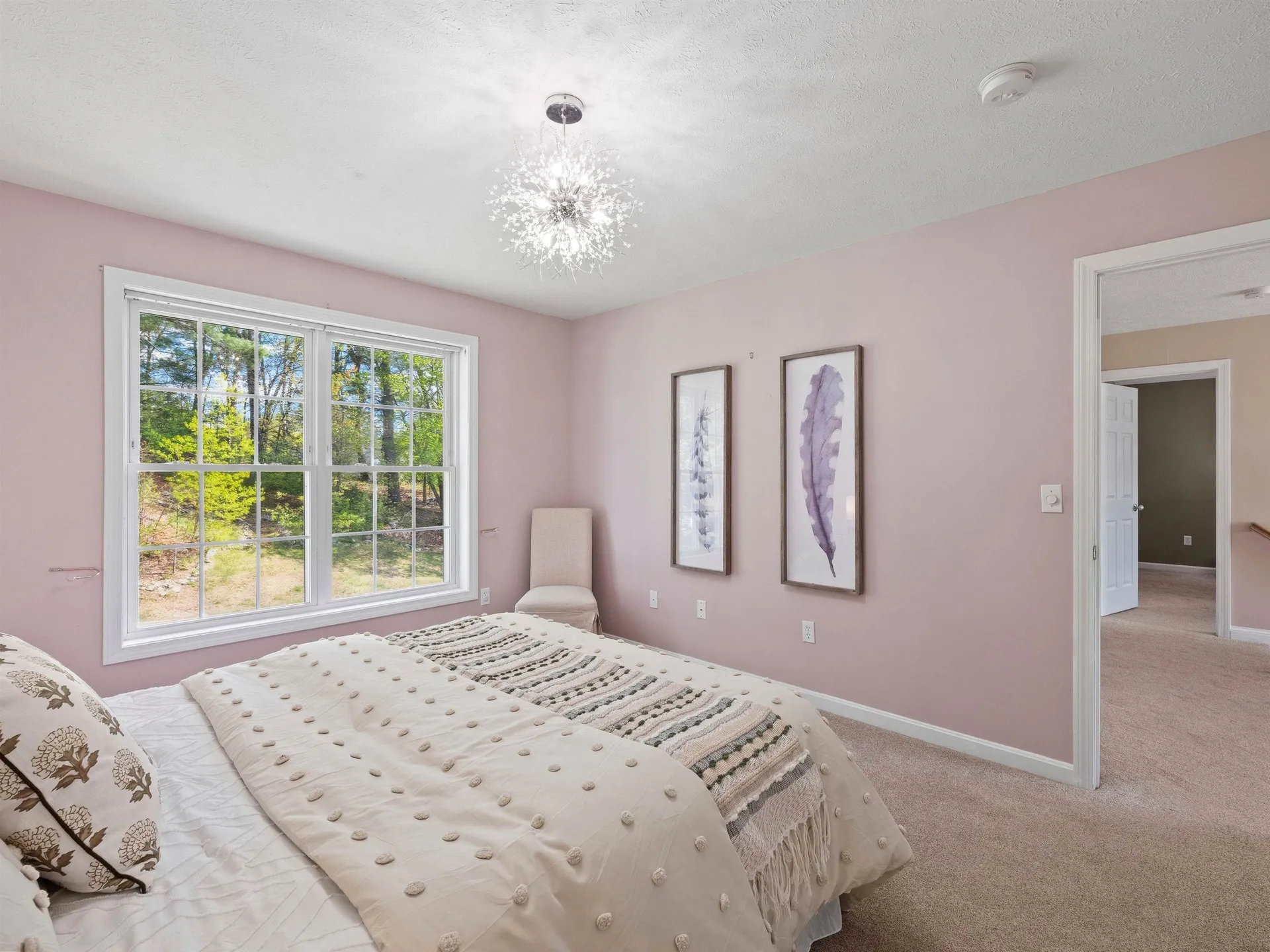 28 Bradford Circle Hudson NH 03051
