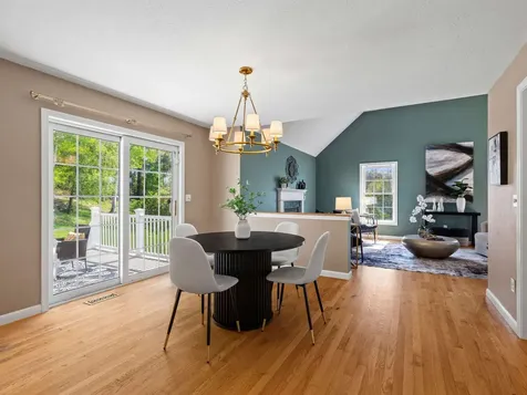 28 Bradford Circle Hudson NH 03051