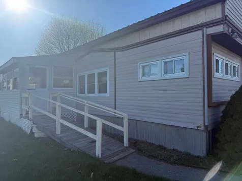 3 Willow Street Exeter NH 03833-4145