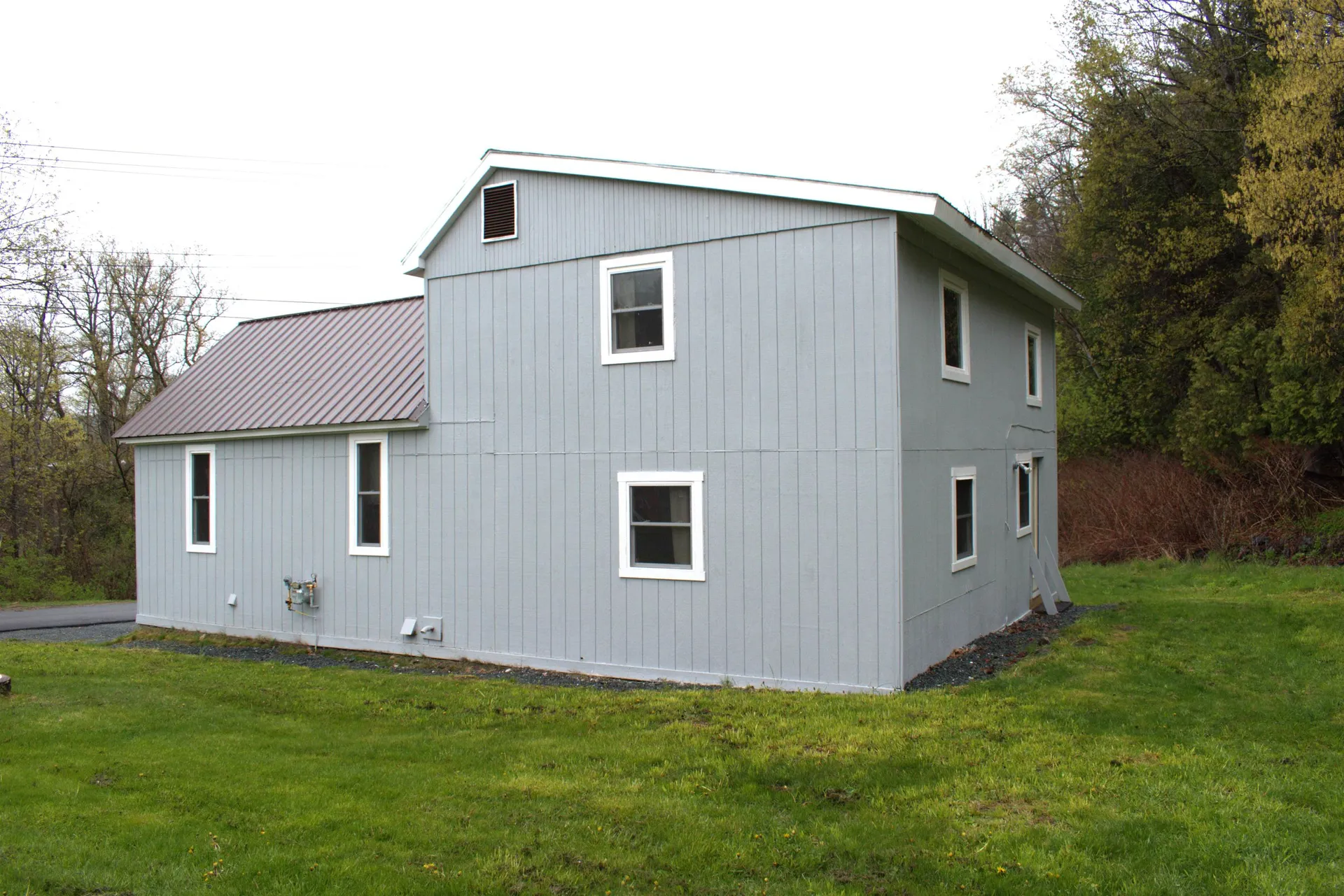 54 Assisqua Avenue St. Johnsbury VT 05819