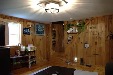 54 Assisqua Avenue St. Johnsbury VT 05819
